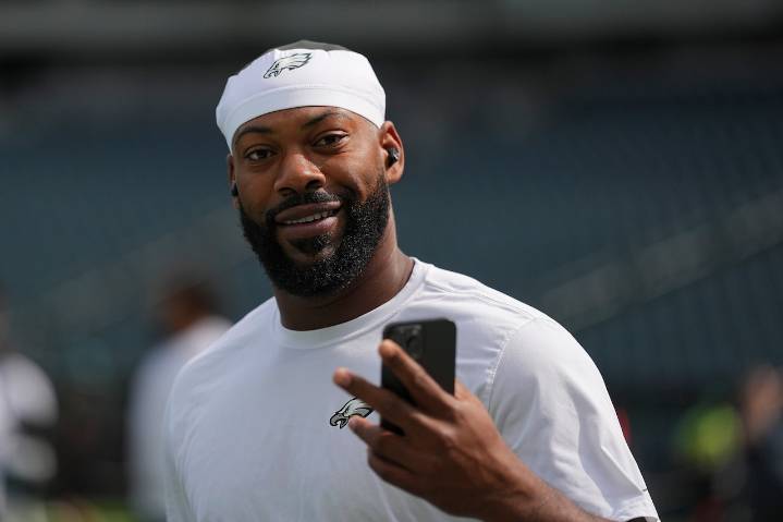 Former Browns DE, 3-time Pro Bowler abruptly retires from NFL