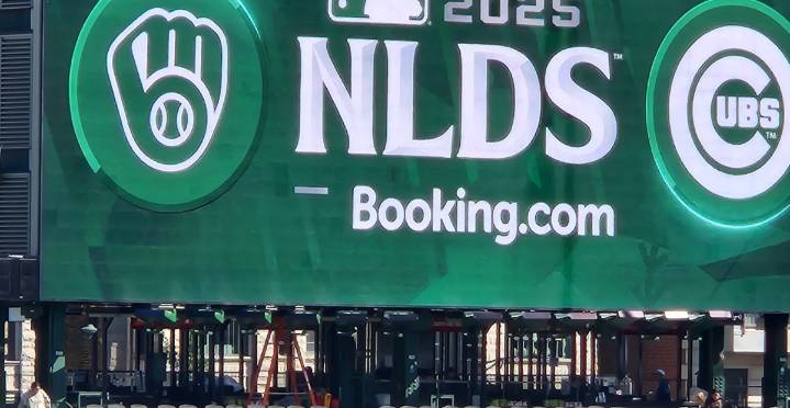 Cubs vs. Brewers NLDS Game 3 live discussion threads