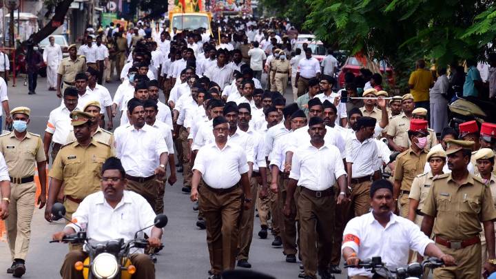 Karnataka PDO suspended after photos of him wearing RSS uniform and participating in Sangh event go viral