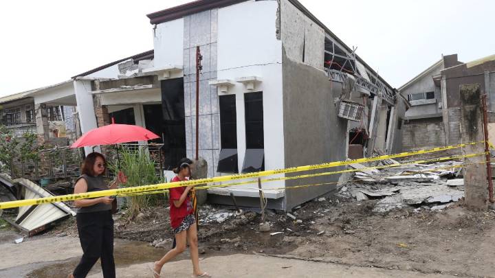 Two dead after earthquake off southern Philippines causes damages