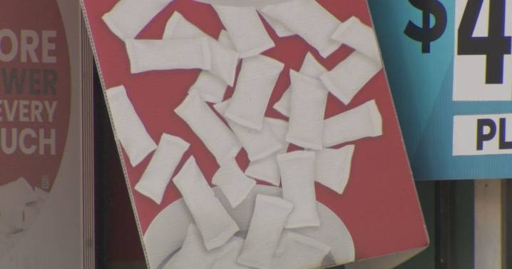Nicotine pouches are ending up in the hands of teens and toddlers. What's the risk?