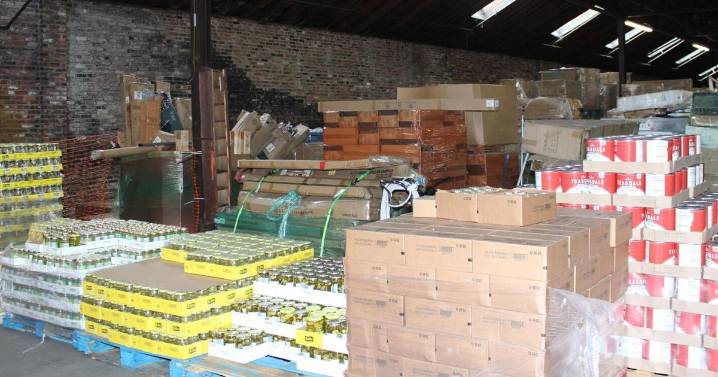 Danville mayor rallies community to donate ahead of potential lapse in food benefits
