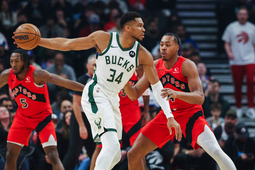 Antetokounmpo logra 31 puntos y 20 rebotes en la victoria de los Bucks 122