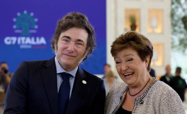 El FMI y EE UU coordinan un amplio apoyo financiero para Argentina