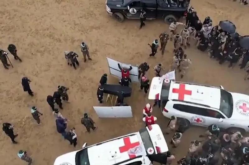 Israel recibió otros cuatro ataúdes con víctimas de Hamas en Gaza