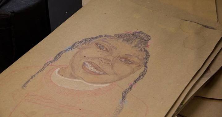 Cafeteria worker at school inspires creativity through art