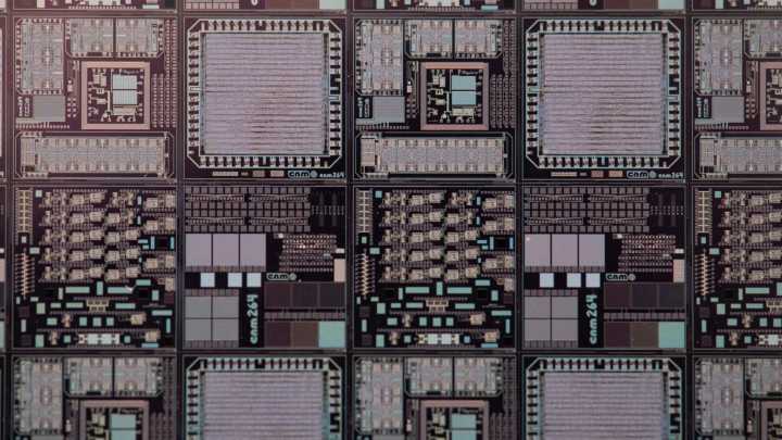 Chip Startup Backed by Peter Thiel and In-Q-Tel Seeks to Revolutionize the Semiconductor Biz