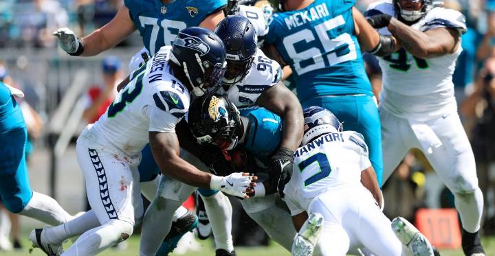 Post-Snap Reads 10/13: Seahawks show grit, focus in big road win vs. Jaguars