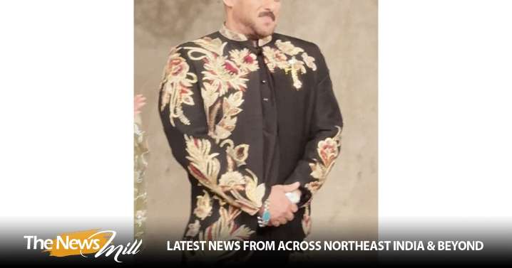 Salman Khan steals limelight in  black sherwani as he turns showstopper for designer Vikram Phadnis’ milestone show ‘Ananta’