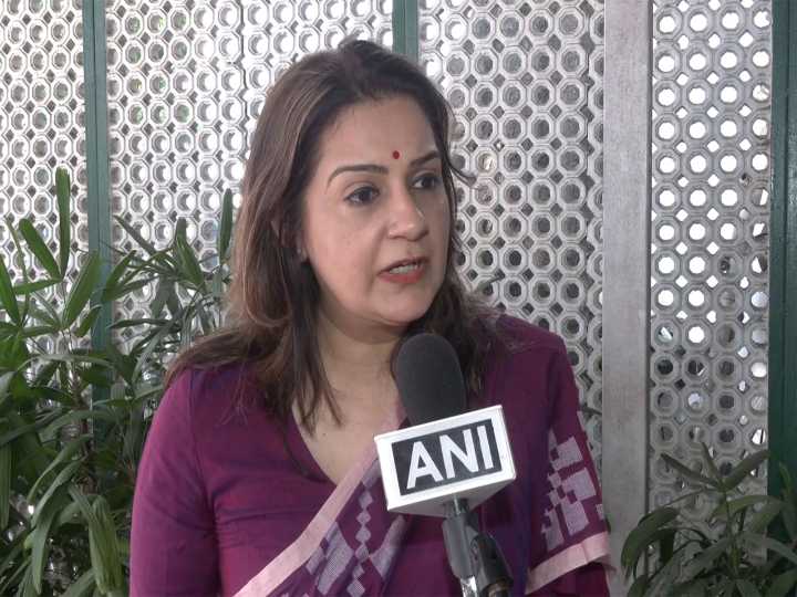 Priyanka Chaturvedi condemns incident faced by Aussie cricketers
