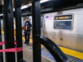 Hallan dos chicas muertas en el techo de un tren de Nueva York en un presunto accidente de surf sobre el subte