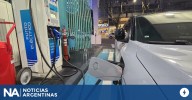 Instalarán nuevos puestos de carga para autos eléctricos en la vía pública