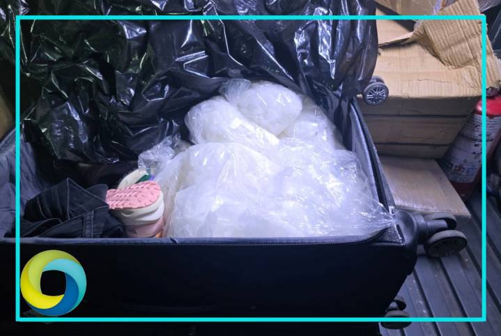 Detienen a una persona con 40 kilos de cristal en Michoacán