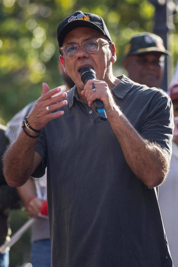 Jefe de Parlamento dice que Maduro tiene «preparado y listo» decreto de conmoción exterior