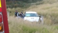 Policías estatales chocan y salen del camino tras accidente en el Eje Metropolitano