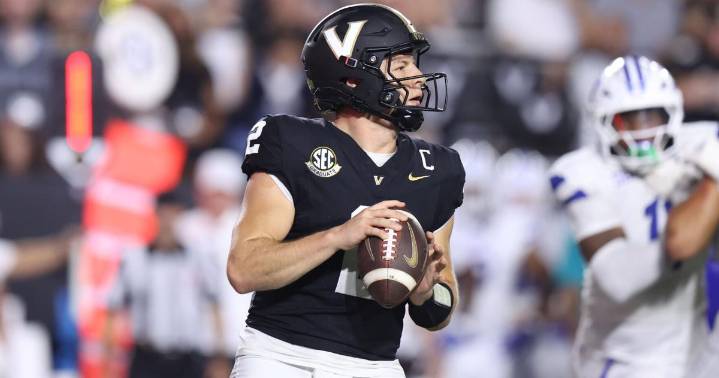 Vanderbilt's Diego Pavia tops NIL Store's male earning athletes for September
