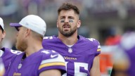 Vikings cut TE Nick Vannett, OL Vershon Lee
