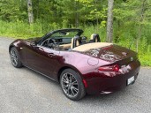 2025 Mazda MX-5 Miata celebrates 35 years of fun in the sun