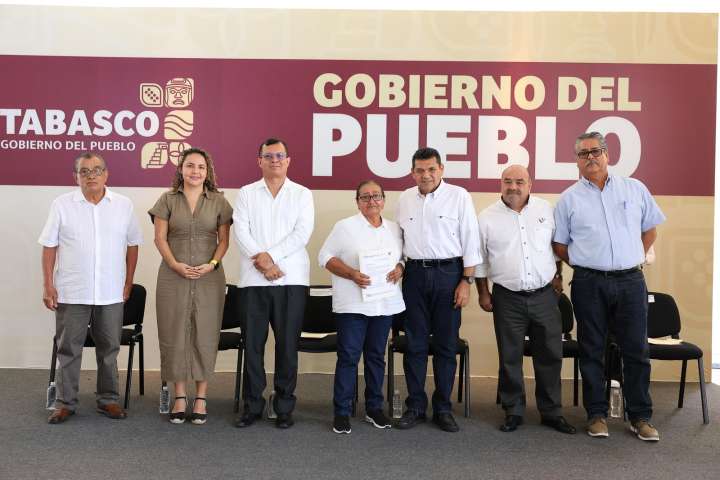 Entrega Javier May apoyos a productores forestales por 3.7 mdp
