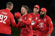 Harry Brook and Phil Salt power England to dominant T20 win over New Zealand