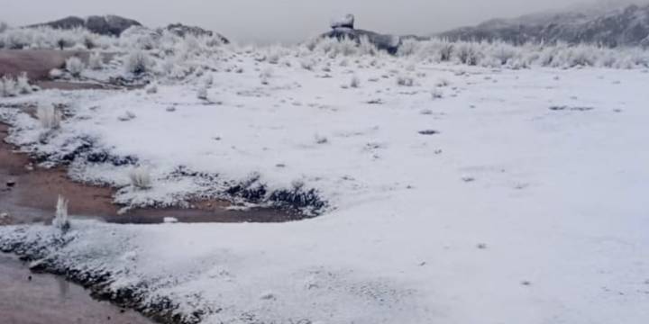 Córdoba se cubrió de nieve en plena primavera: así quedaron La Cumbrecita y las Altas Cumbres tras la ola de frío