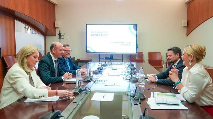 Extremadura se desmarca del "superdomingo electoral" del PP: "La presidenta Guardiola tiene plena libertad", afirma Bautista
