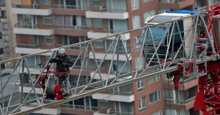 Proyecto de la CChC y de Cenia busca reducir en 20% plazo de tramitación de permisos de edificación