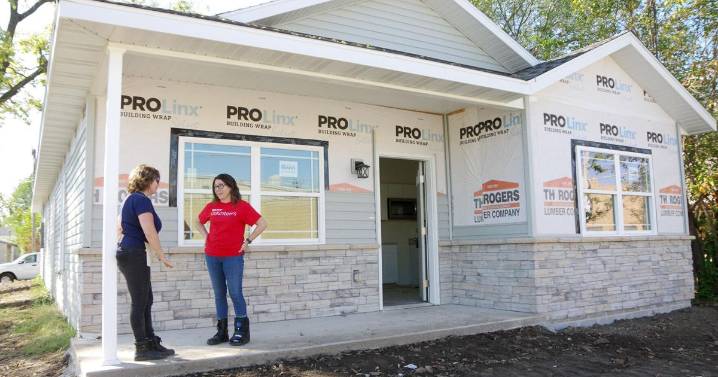 Habitat, Wells Fargo celebrate grant with workday on Joplin home