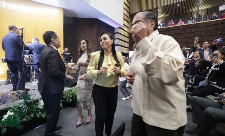 Gutiérrez Luna califica como “evento cultural” baile de la Sonora Santanera en San Lázaro; rechaza críticas por tragedia en Veracruz