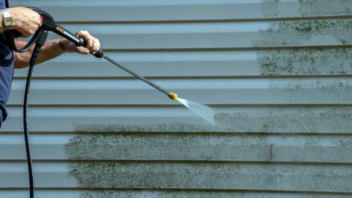 The DeWalt Gas Pressure Washer You May Want To Reconsider Buying, According To Reviews