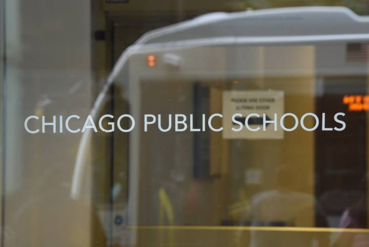 Lanzan ayuda económica de hasta $6,500 dólares para inquilinos con hijos en escuelas públicas de Chicago