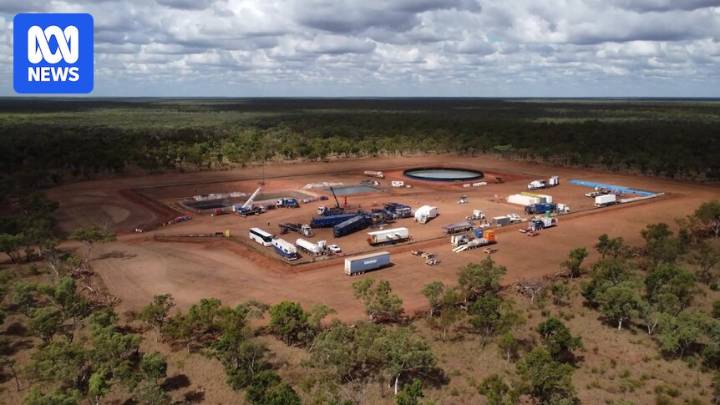 NT government accused of 'turning a blind eye' to gas company's alleged environmental breach