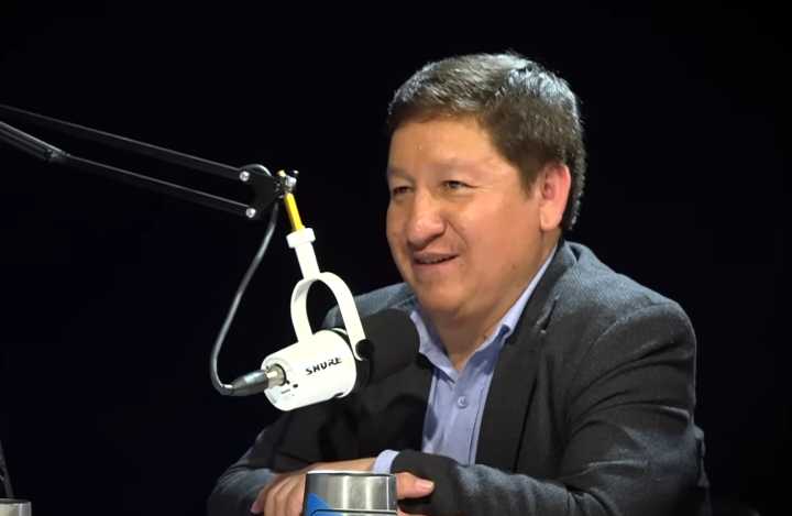 Guido Bellido: “Pedro Castillo se cocina todos los días en prisión y comparte patio con Toledo”
