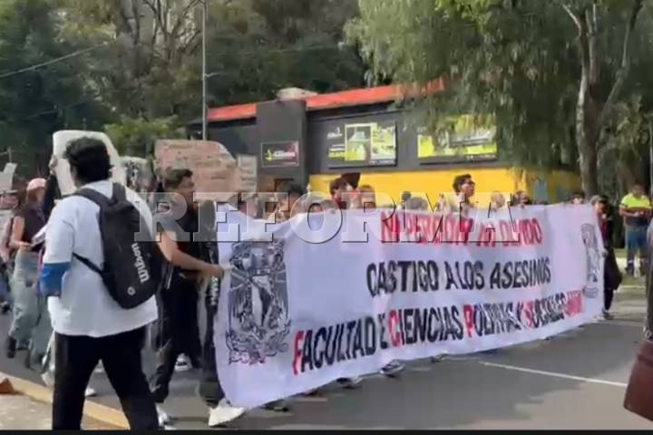 Marchan de Tlatelolco  al Zócalo a 57 años  del 2 de octubre