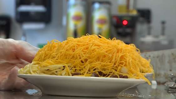 Gold Star Chili partners with Freestore Foodbank for National Chili Month
