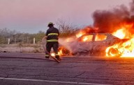 Se incendia vehículo en carretera Acuña – Zaragoza en San Carlos