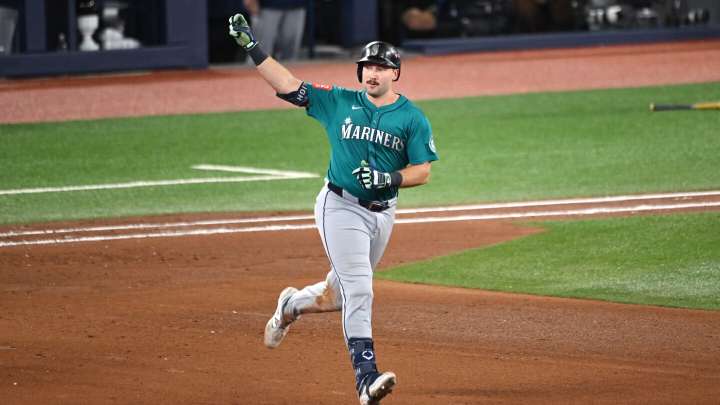 Raleigh homers, Polanco drives in 2 runs and Mariners beat Blue Jays 3