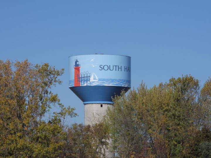 New South Haven water tower lifted into place