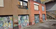 Vecinos de Camelias, hartos de un narcopiso en el barrio: "Se pinchan delante de los niños"