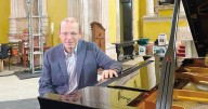 Adrian Oetiker celebra al virtuoso Ravel