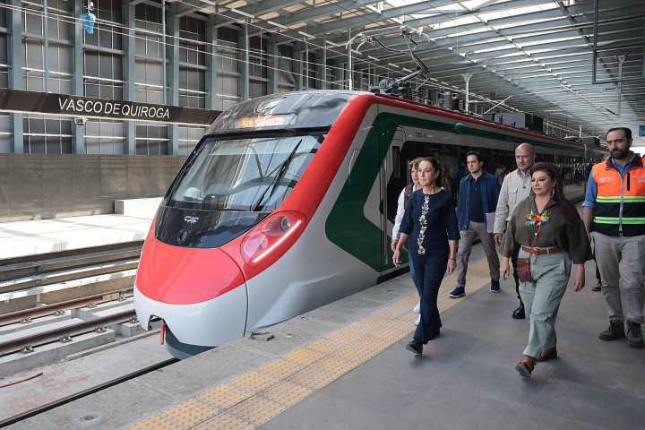 Sheinbaum anuncia apertura del tren México-Toluca en enero de 2026, tras 11 años de obra