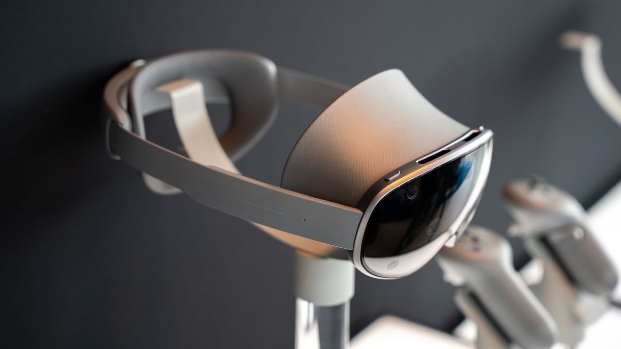 Samsung's $1,800 Galaxy XR headset is here to challenge Apple's Vision Pro