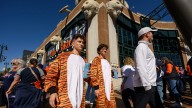 Tigers fans manifesting positivity ahead of ALDS Game 4