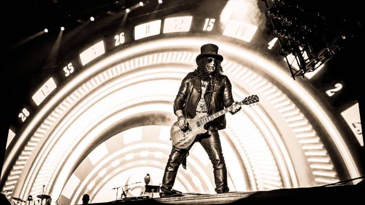 ¿Slash, eres tú? Fanáticos de Guns N’ Roses aseguran que el guitarrista estuvo en cine en Bogotá