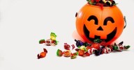Halloween Candy Tips to Keep Kids’ Teeth Healthy