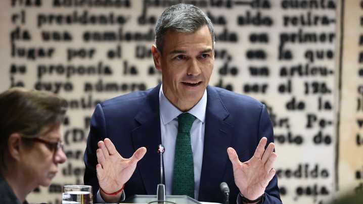 Sánchez admite que recibió dinero en efectivo del PSOE "siempre" con factura y nunca más de mil euros
