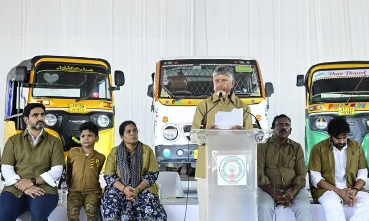 Chandrababu Naidu launches ‘Auto Driverla Sevalo’ scheme in Andhra