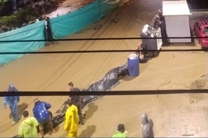 Emergencias por lluvias en diferentes partes de Medellín