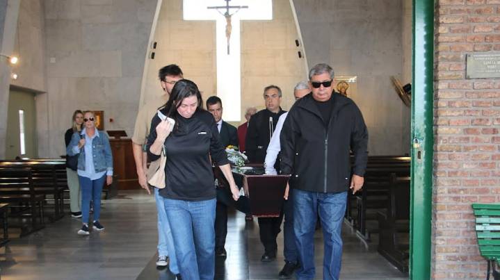 Las fotos del último adiós a Luis Pedro Toni: el dolor de sus familiares y amigos