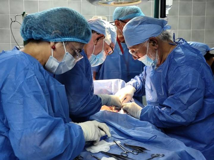 Gobernación lleva jornada médico quirúrgica a niños de la isla de Coche